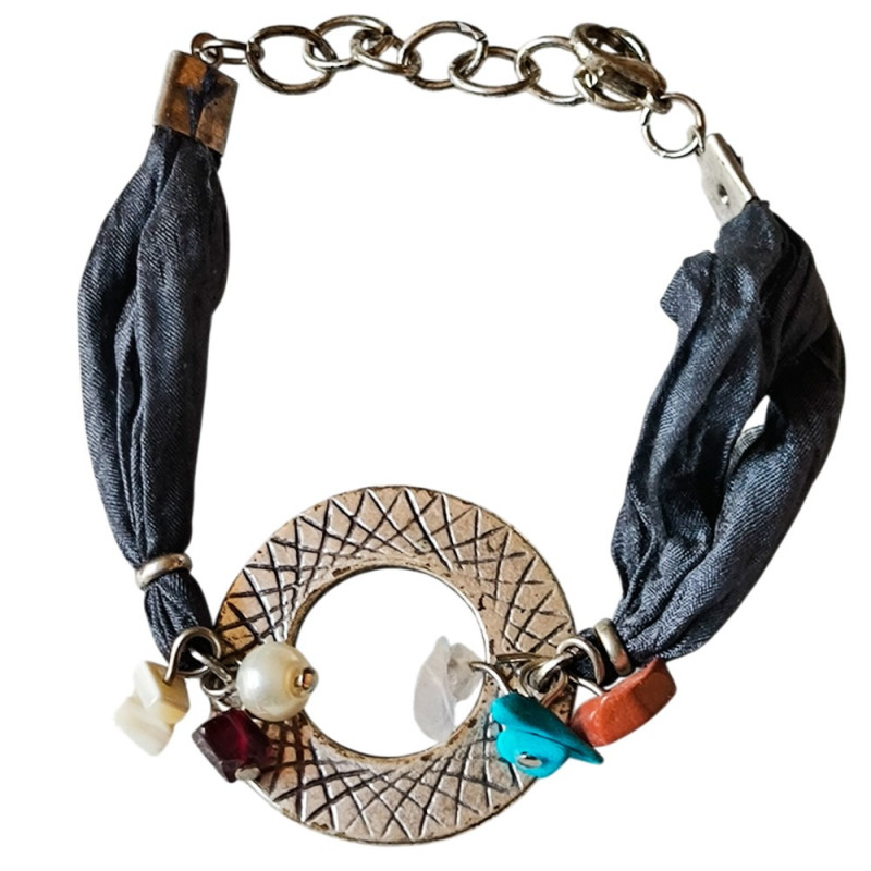 Bracelet en argent, pierres et lanière en tissu. 3 couleurs disponibles