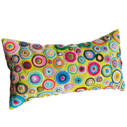 Coussins en laine brodé