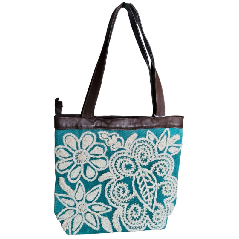 Sac à main en laine brodée